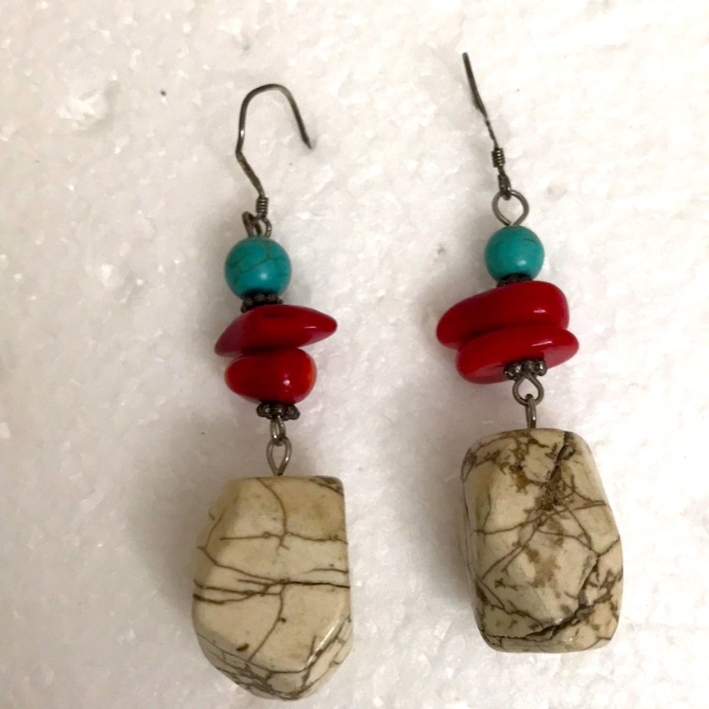 Cream howlite hook dangle earrings